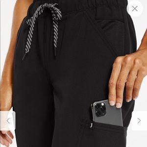 Jaanuu jogger scrub pants